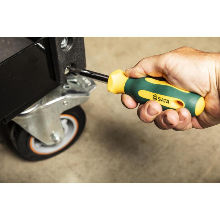 Image of 6-in-1 Interchangeable Screwdriver Set - SATA