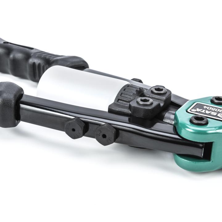 Image of High Leverage Riveter With Collection Bottle - SATA